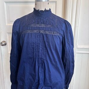 Gap Cotton Victorian High neck blouse
Navy cotton w lace details
Cute Spring Top